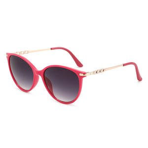 Gafas de Sol Cat Eye de Alta Calidad con Lentes UV400, Protección Anti-Radiación de PC, Color Verde Amarillo, Patillas con Diseño de Diamantes, Tendencia de Moda TikTok - Product Image 5