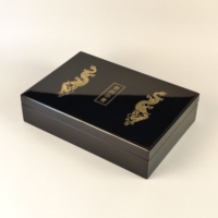 Boîte à thé en bois laqué noir brillant personnalisée avec impression de dragon doré gravée au laser, recyclable
