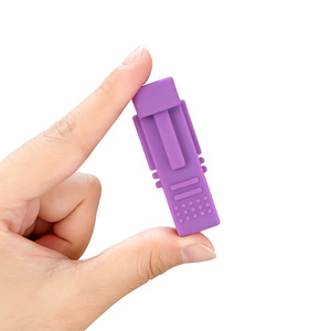 Masticabile <span class=keywords><strong>ambra</strong></span> <span class=keywords><strong>dentizione</strong></span> del bambino in Silicone massaggiagengive collana ciondolo sensoriale collana da masticare per bambini bambini con autismo