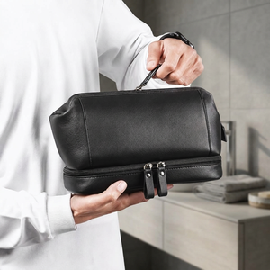 Trousse de toilette en cuir, taille moyenne, fermeture éclair classique, étui cosmétique multifonction avec poignée souple - Product Image 3