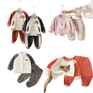 Conjuntos de Ropa de Algodón para Bebés, Lindos y Modernos, con Estampados de Dibujos Animados, para Otoño e Invierno, Venta al Por Mayor de Fábrica - Product Image 1