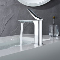 Robinet de salle de bain à levier conique en forme de goutte d'eau, finition chrome poli, corps carré, bec plat, mitigeur de lavabo monotrou