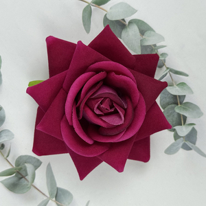 Rosa Artificiale a Testa Piccola in Velluto di Alta Qualità Direttamente dalla Fabbrica per Decorazioni Interne - Product Image 5