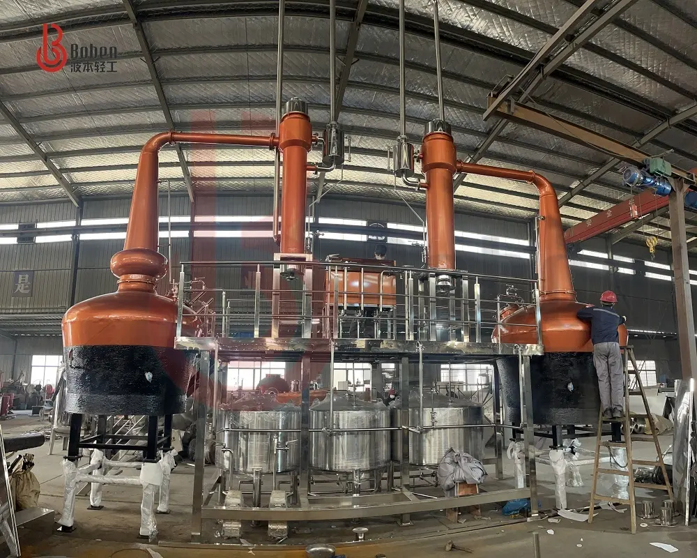 Customized Red Copper Moonshine Distillation Equipment Plant Alcohol Still Distillery