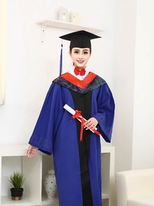 Robes de Cérémonie de Remise des Diplômes Personnalisées en Gros pour Adultes, Style Américain, avec Étole Dorée et Cordon d'Honneur – Collection 2026 - Product Image 1