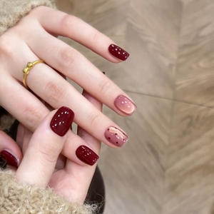 <span class=keywords><strong>Faux</strong></span> <span class=keywords><strong>ongles</strong></span> courts en amande à couverture complète, design feuille <span class=keywords><strong>d</strong></span>'<span class=keywords><strong>or</strong></span> et perles, vente en gros <span class=keywords><strong>d</strong></span>'usine - Product Image 4