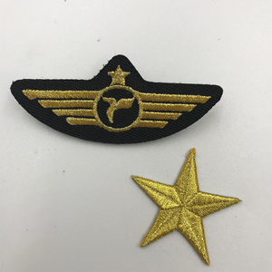 Parches <span class=keywords><strong>de</strong></span> Bordado 3D Personalizados al por Mayor, Parches <span class=keywords><strong>de</strong></span> Apliques con <span class=keywords><strong>Hilo</strong></span> Metálico Dorado <span class=keywords><strong>para</strong></span> Manualidades, Bolsos, Sombreros y Prendas - Product Image 3