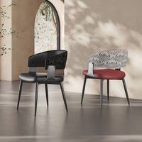 Chaise de salle à manger enveloppante moderne avec rembourrage haut de gamme et support ergonomique pour la maison, le restaurant, l'hôtel, le café