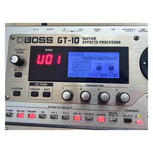 Processeur <span class=keywords><strong>d</strong></span>'Effets pour Guitare <span class=keywords><strong>d</strong></span>'<span class=keywords><strong>Occasion</strong></span> Jelo Quasi Neuf Boss GT-10 Pédale Multi-Effets avec Étui et Connectivité USB <span class=keywords><strong>Ampli</strong></span> 9V - Product Image 3