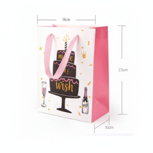 Boîte pliante avec aimant magnétique faite à la main Jude Lyjeny - Product Image 1