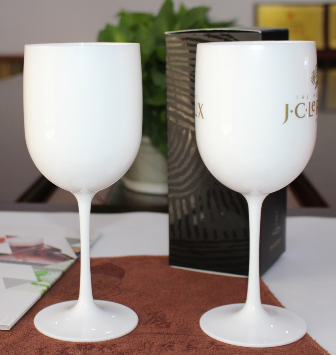 Lincond LD-CG005 480ml Unbreakable Plastic Champagne Glasses Flutes - Custom Luxury Goblet Cup