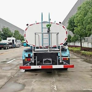 Camion-citerne Isuzu FVR 6 roues 12 m³ le plus vendu pour le lavage des rues et l'aménagement paysager municipal - Product Image 5