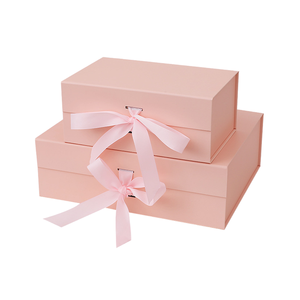 صندوق هدايا فاخر مغناطيسي قابل للطي من الورق المقوى الصلب مع شريط مغناطيسي قابل للطي - Product Image 5