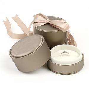 Wholesale Cylinder PU Leather <b>Ring</b> Box with Custom Logo Ribbon for Wedding Jewelry Gift & <b>Storage</b> - Product Image 2