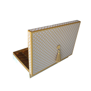 Hộp Quà Tặng Có Bản Lề Bằng Giấy Cứng Cứng Có Bản Lề Sô Cô La Ngọt Ngào Ramadan Tùy Chỉnh Tua Rua Màu Vàng - Product Image 6