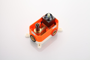 Rubinetti a pioggia nero opaco Set doccia a soffitto <span class=keywords><strong>con</strong></span> sistema di rivestimento per vasca da <span class=keywords><strong>bagno</strong></span> termostatico singolo portatile - Product Image 4