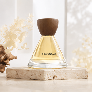 Botella de Perfume de Vidrio de Lujo con Tapa de Madera, Elegante Botella de Spray con Pulverizador Fino para Fragancias, 60 ml - Product Image 1