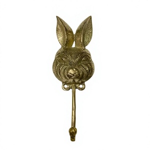Meilleure vente en Indonésie : Crochet mural vintage en laiton en forme de tête de lapin, design animal doré, organisateur de vêtements pour la décoration de cuisine et de salle de bain - Product Image 1