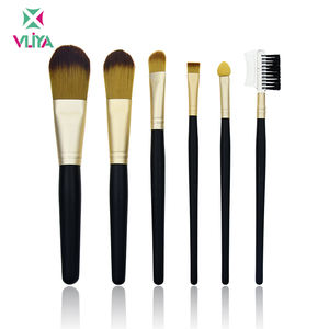 Applicateur d'éponge pour les yeux de marque privée noir et or pour femmes ensemble de <span class=keywords><strong>pinceaux</strong></span> de maquillage végétalien 6 pièces ensemble de <span class=keywords><strong>pinceaux</strong></span> de maquillage <span class=keywords><strong>Ducare</strong></span> - Product Image 1