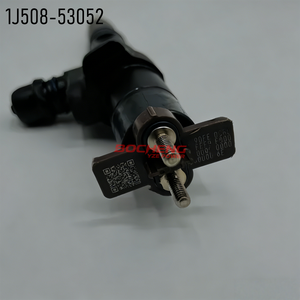 Inyector de Combustible Common Rail Diésel de Alta Calidad 295700-0101 1J508-53052 V3800 SVL95 Tier 4 para Kubota - Product Image 3