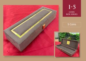 Caja de Resina Personalizada Serie I-5 para 5 Monedas, Estuche Artístico con Detalles en Dorado y Diseño de Cierre - Product Image 3