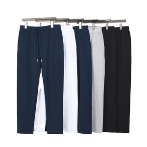<span class=keywords><strong>Pantaloni</strong></span> Jogger da Uomo 100% Cotone Vestibilità Slim da Allenamento <span class=keywords><strong>con</strong></span> Stile Anteriore Piatto <span class=keywords><strong>Tasche</strong></span> <span class=keywords><strong>Laterali</strong></span> <span class=keywords><strong>con</strong></span> Cerniera e Logo Personalizzabile - Product Image 1