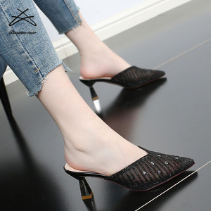 Nueva llegada más tamaño hueco cubierta cabeza tacón mujeres brillantes <span class=keywords><strong>sandalias</strong></span> zapatilla fina bomba zapatilla <span class=keywords><strong>bajo</strong></span> medio tacones altos zapatos zapatillas - Product Image 2