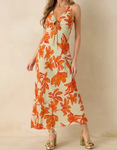 Vestido Maxi con Tirantes Finos, Estampado Floral Verde y Naranja, Hecho a Mano, Transpirable, Lavable, para Uso Diario en Verano, con Abertura en la Espalda - Product Image 5