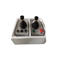 Console de commande principale pour grue à tour MC85 avec joystick de rotation et de déplacement, et levier de commande à 3 vitesses