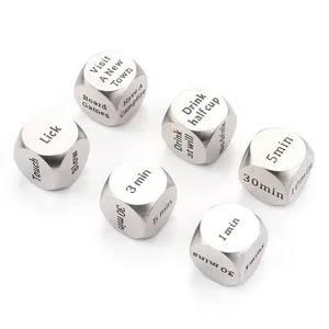 Set dadu huruf ukir D & D kustom logam baja tahan karat dengan pola dadu BAS untuk permainan