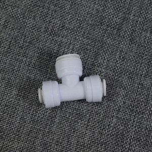 Conector en T para Filtro de Agua, 2 Entradas y 3 Salidas, Conexión Rápida, Adaptador para Tubería de PE para Purificador de Agua - Product Image 2