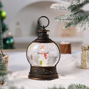 Lanterne décorative de Noël avec boîte à musique, boule de cristal rotative, lumière d'arbre de Noël, ornement pastoral, style dessin animé et anime - Product Image 4