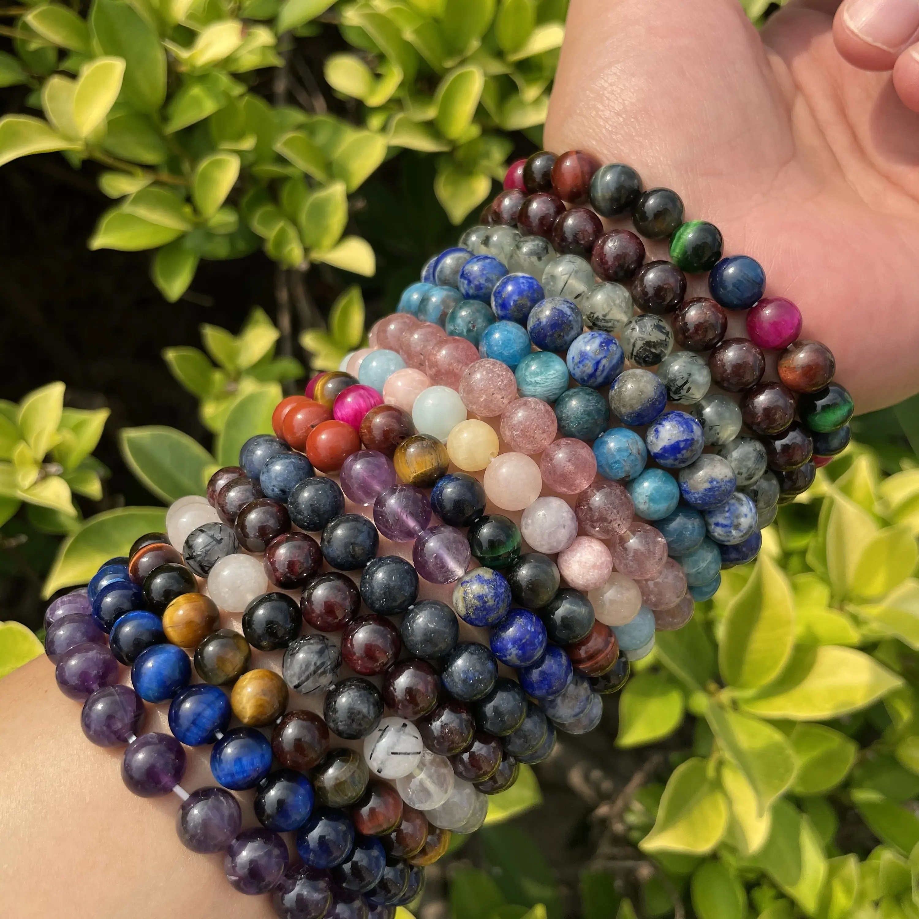 Nouveauté fengshui naturel véritable pierre précieuse ronde perlée bracelet en cristal de guérison, bracelet de perles extensibles hommes femmes à la main