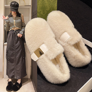 Chaussons d'été pour femmes en fausse fourrure pelucheuse, confortables, style Mary Jane, antidérapants - Product Image 1