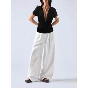 เสื้อยืดคอกว้างทรงเข้ารูปสำหรับผู้หญิง แขนสั้น ผ้าถักผสมคอตตอนและสแปนเด็กซ์ ระบายอากาศได้ดี เหมาะสำหรับฤดูร้อน - Product Image 3