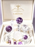 LARISSA Ensemble de sphères et de pointes en pierre semi-précieuse naturelle violette, ensemble de boules de cristal de guérison, poli à la main, Feng Shui, méditation, décoration de la maison