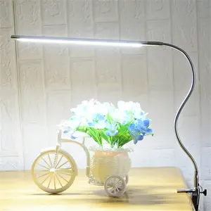 Lampe de bureau LED en métal pour la photographie Lampe à pince à ongles de table Tiktok pour outil de salon d'art des ongles