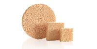 Filtre en mousse céramique poreuse activée sur mesure, plaques filtrantes industrielles en zircone pour applications de découpe et de filtration