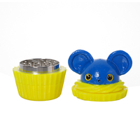 Nouveau design, moulin à herbes à trois couches en alliage de zinc et plastique, motif souris mignon bleu et rouge, avec boîte de présentation