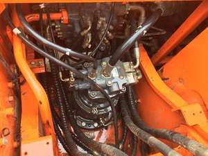 Excavadora de orugas usada Doosan DH215 de segunda mano, capacidad de cubo de 0, 7 m3, 21 toneladas, potencia fuerte, buena calidad - Product Image 3