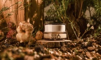 Vegan GINGER6 Crème Visage Quotidienne avec Peptides d'Eau de Gingembre et Niacinamide pour Éclaircir la Peau et Réparer l'Hydratation