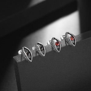 Boucles d'oreilles clous en acier titane, motif œil porte-bonheur, incrustation de pierres précieuses noires, style européen et américain, pour hommes, CF122 - Product Image 3