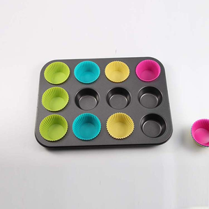 Molde para Muffins USSE de 12 Tazas, Bandeja para Hornear Antiadherente con Moldes de Silicona para Pastel - Product Image 4