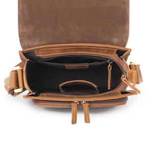 Sacs messagers décontractés en cuir Crazy Horse de style européen pour hommes, sac à bandoulière rétro grande capacité avec poche latérale - Product Image 4
