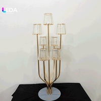 Candélabre élégant en métal doré LEDA, porte-bougie en verre à 7 lumières pour la décoration de table de réception de mariage