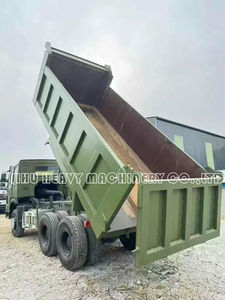 Camión Volquete Diésel Euro 3 6x4 de 10 Ruedas Usado Howo Sinotruk con Suspensión Neumática, Volante a la Izquierda, Carga >50T, 351-450HP en Venta - Product Image 4