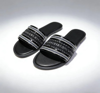 ODM OEM 2026 Vente en gros Sandales à enfiler pour femmes, faites main, tissées, à franges, à lanières imprimées style bohème tribal, à bout ouvert, pour la plage et la piscine