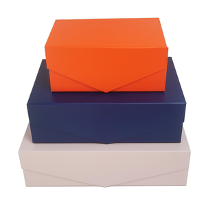 Caja de Regalo Magnética Plegable y Colapsable, Caja de Papel con Logotipo Personalizado para Calcetines, Bufandas, Ropa y Regalos - Product Image 1
