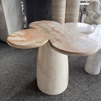 Tables basses, tables d'appoint et tables d'angle en pierre naturelle de forme florale, idéales pour les halls d'hôtels, les villas et les appartements