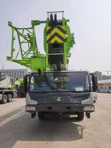 رافعة زوملايون محمولة على شاحنة بحمولة 50 طن طراز ZTCA562 بذراع ممتد 61 متر ومحرك يوتشاي وناقل حركة ومضخة عالية الكفاءة للبناء - Product Image 5